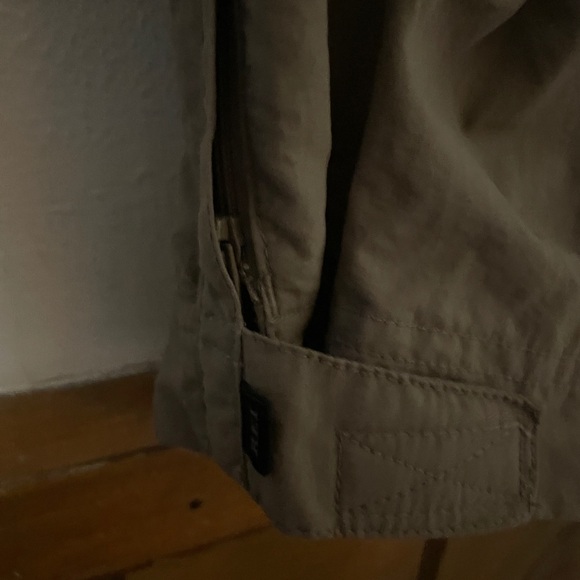 REI Sahara Convertible Cargo Pants Womens Size 10 Khaki - Picture 7 of 7